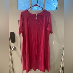 Short sleeve tshirt dress with pockets!